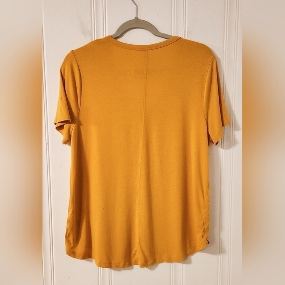 A New Day women's yellow scoop neck t-shirt size L C7 - Picture 2 of 4